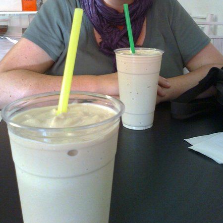 Mariposa Ice Creamery and Bookstore